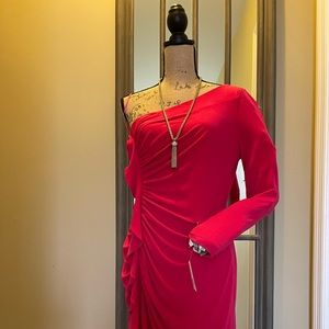 Sexy Jessica Simpson one sleeved dress w/side raffle . Rich fuchsia 💕Size 12
